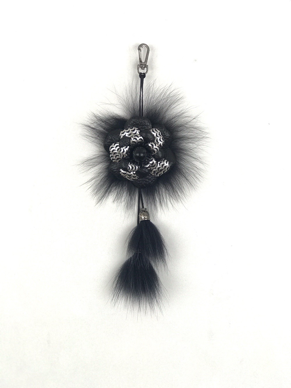 картинка кожаные  Подвеска-брелок из кожи и меха - Черная с серебром от Ирины Берзиной