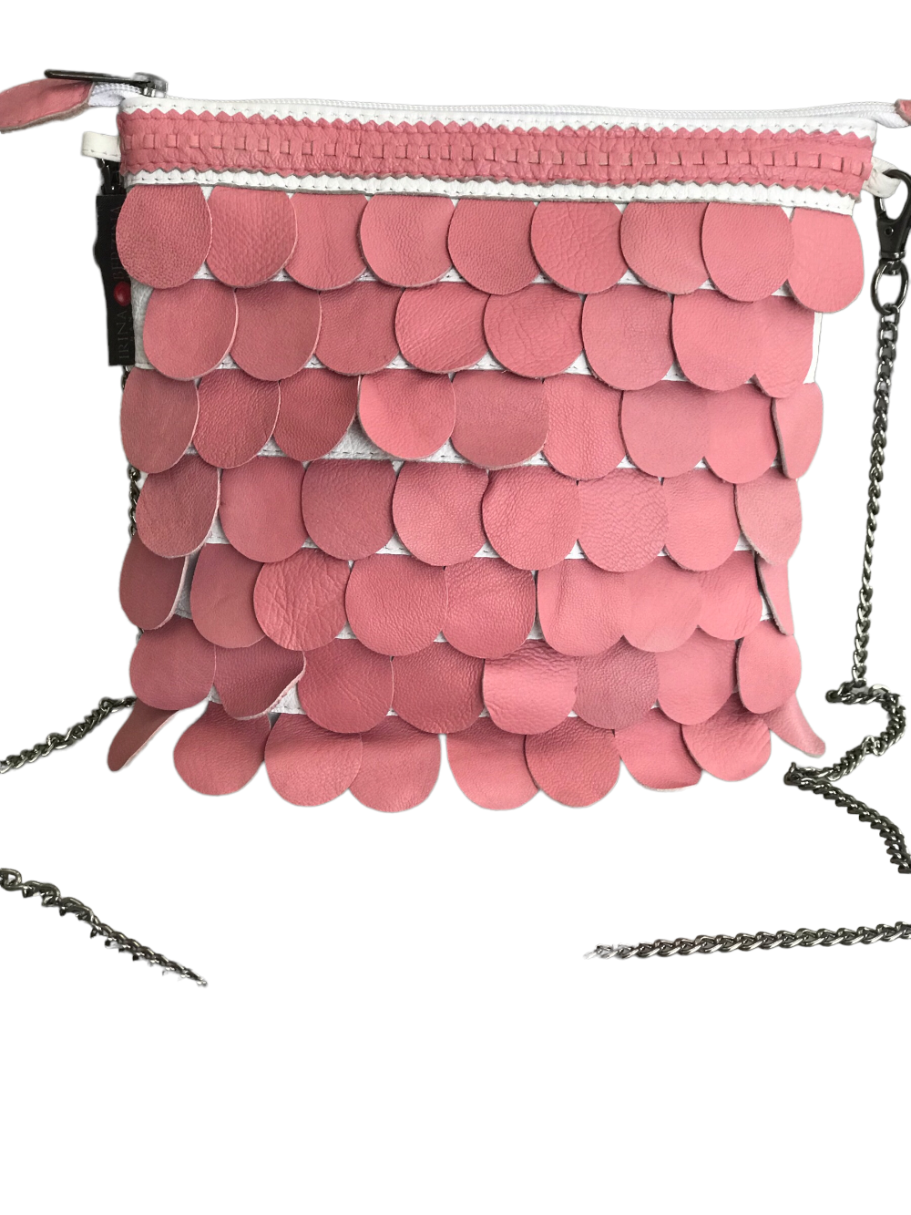 картинка кожаные  "Русалка-04" - Сумка женская с кожаными чешуйками, розовая на белом от Ирины Берзиной